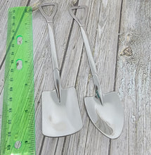 Load image into Gallery viewer, Pour Over Shovel Spoon

